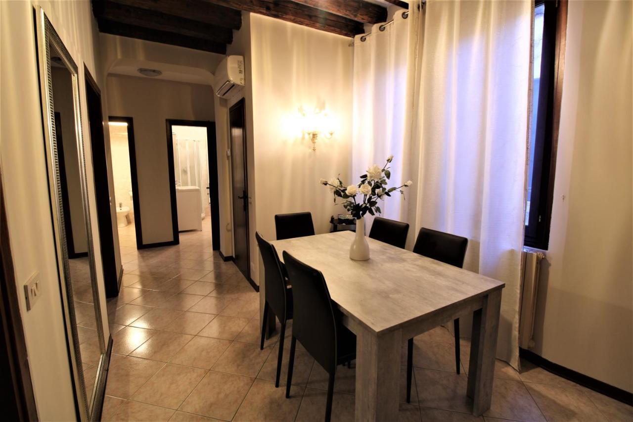 Central And Spacious Apartment Venise Extérieur photo